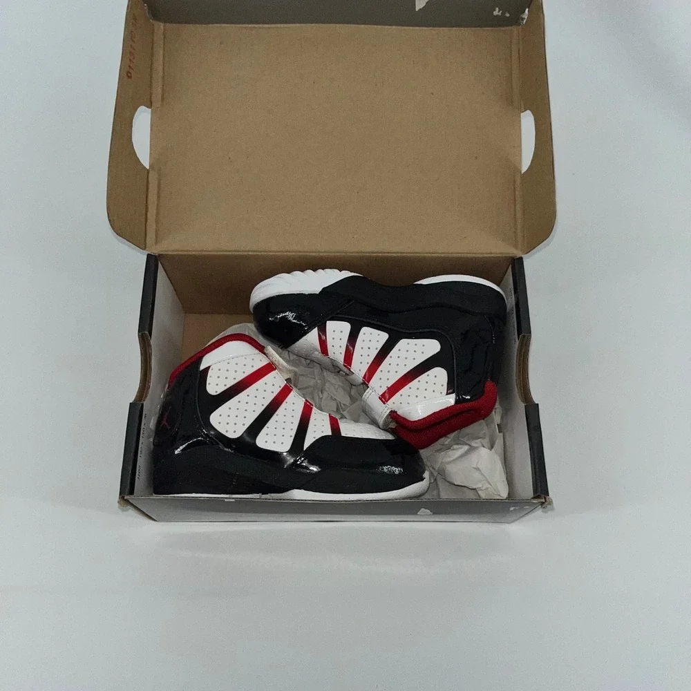 Open Box Jordan Play in these Toddler Sneakers White Red Black Hook and‎ Loop 5C